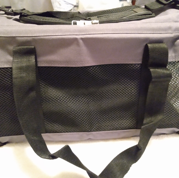 WDM Pet Carrier - Picture 1 of 7